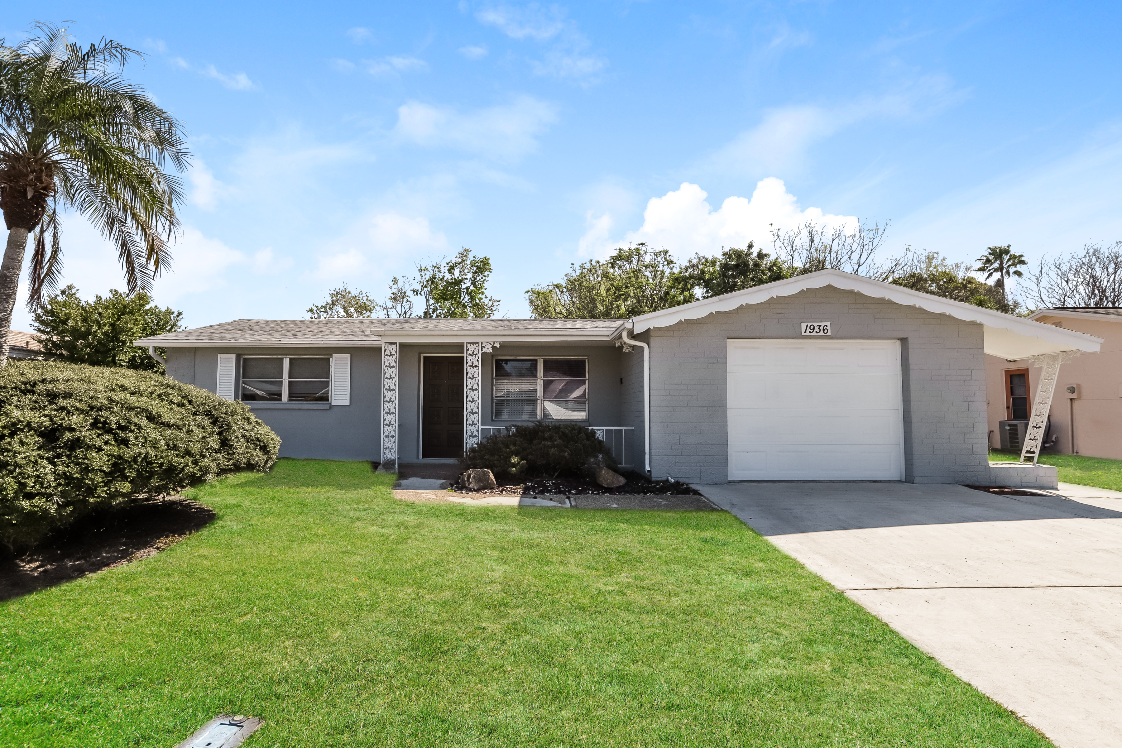 1936 Dartmouth Dr Holiday, FL 34691